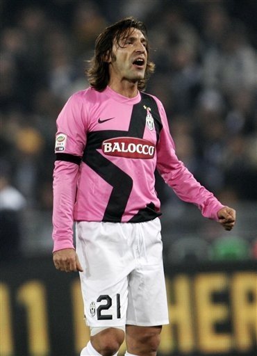 米体：莫拉塔妻子被发现已不再佩戴婚戒，二人感情陷入危机