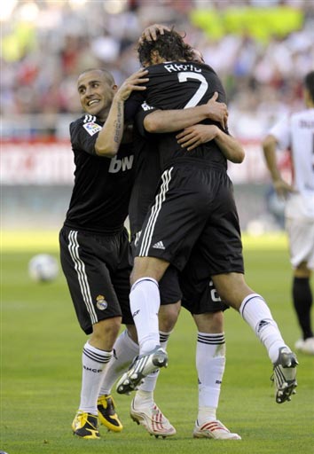 C罗四大难以打破的记录，强如梅西都无法实现