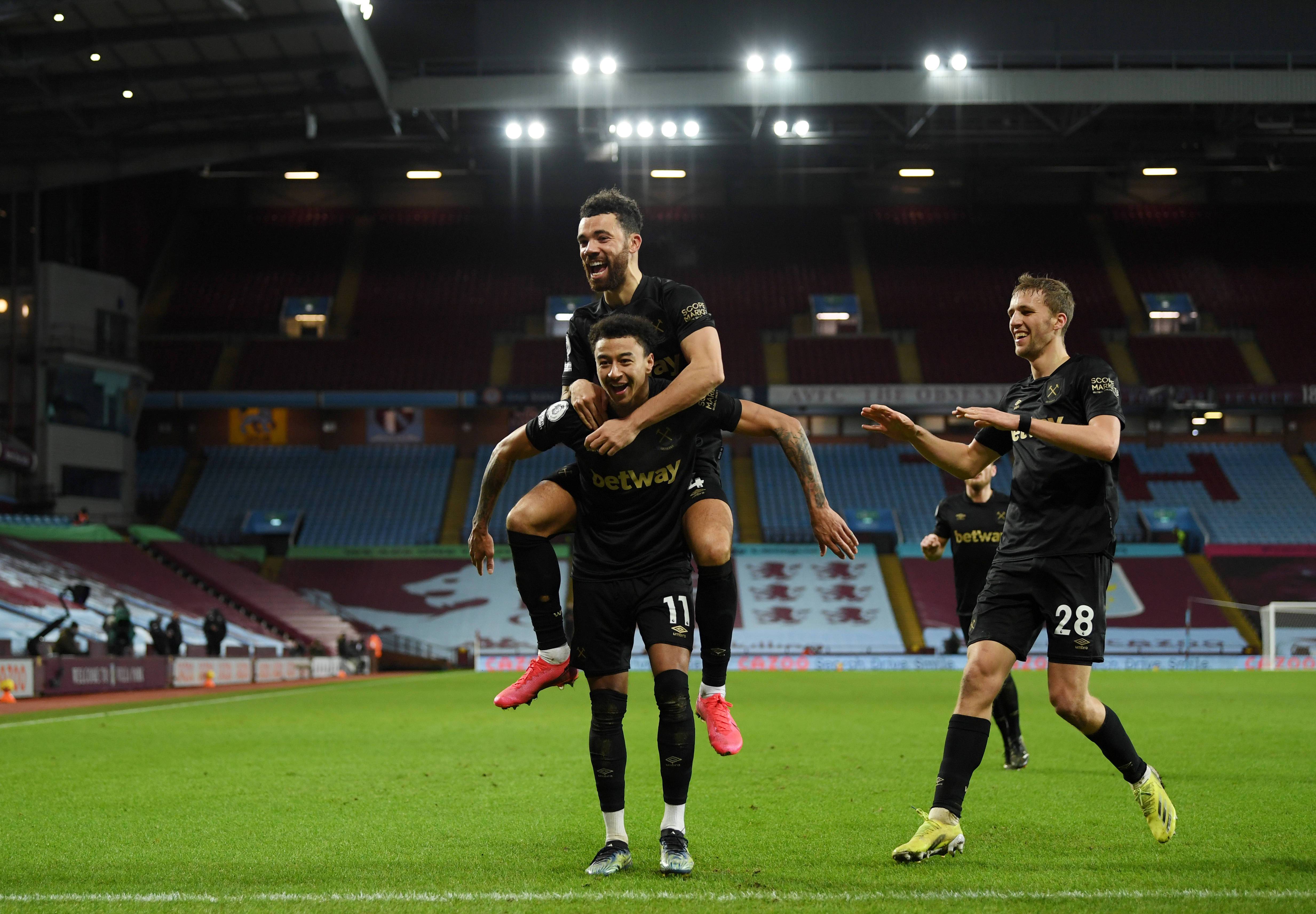 公牛战奇才伤病报告：科比·怀特复出，米德尔顿缺阵萨尔复出