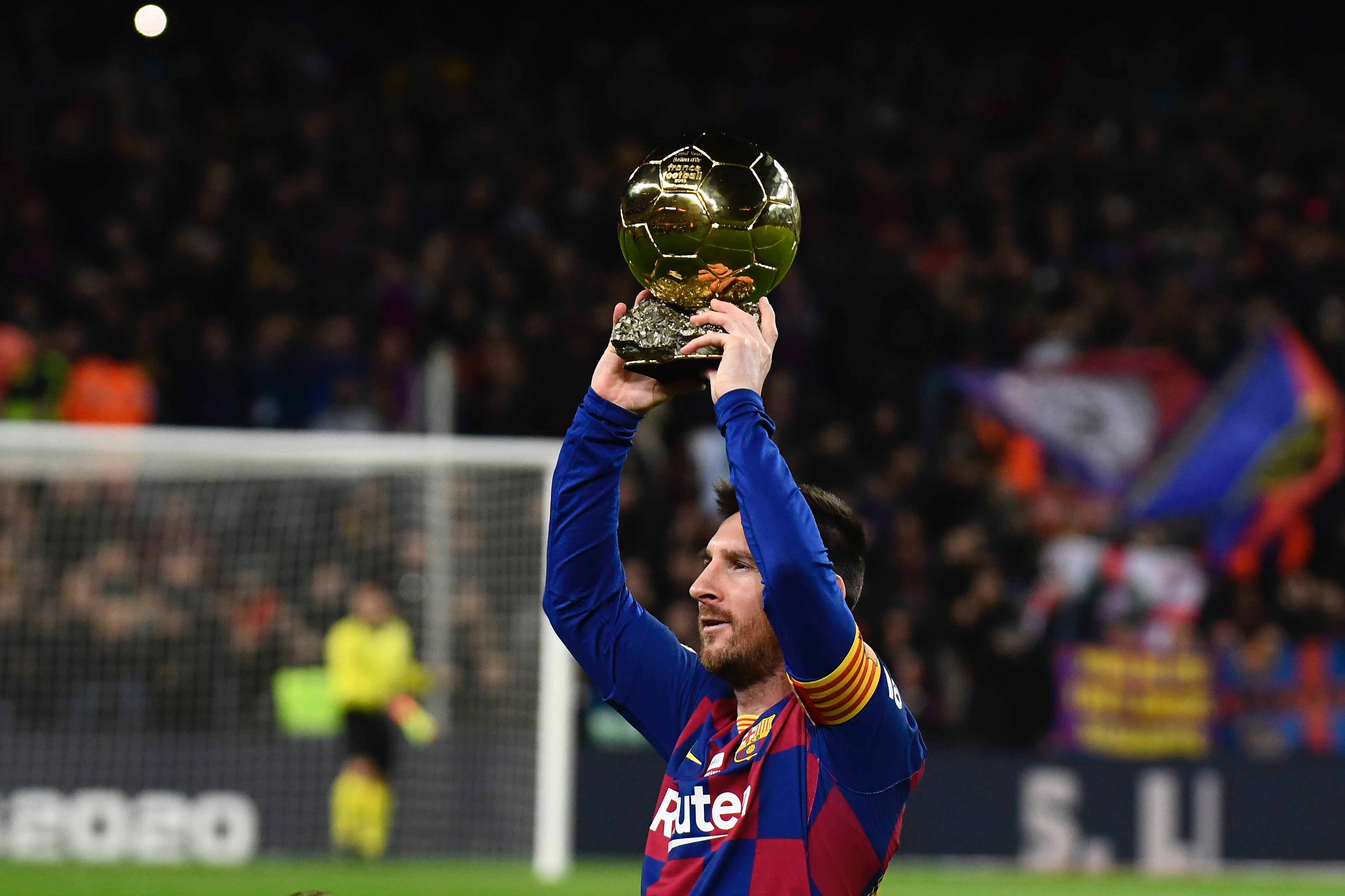 齐达内晒和樊振东打球照片，足球界与乒乓球界梦幻联动，网友：好帅！