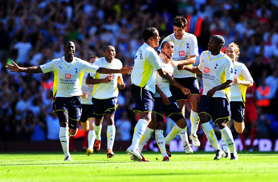 里沙利松晒AI制作孙兴慜雕像图，并艾特热刺官方“请安排”