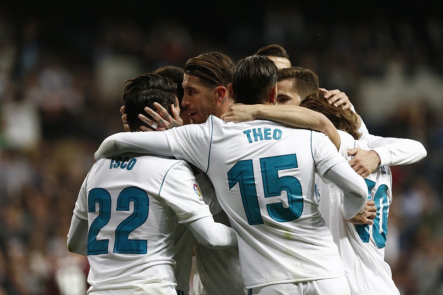 阿森纳主场遭维拉逆转，失去三分，表现不佳，球迷失望。